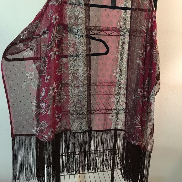 White House Black Market Boho Kimono - Picture 2 of 3